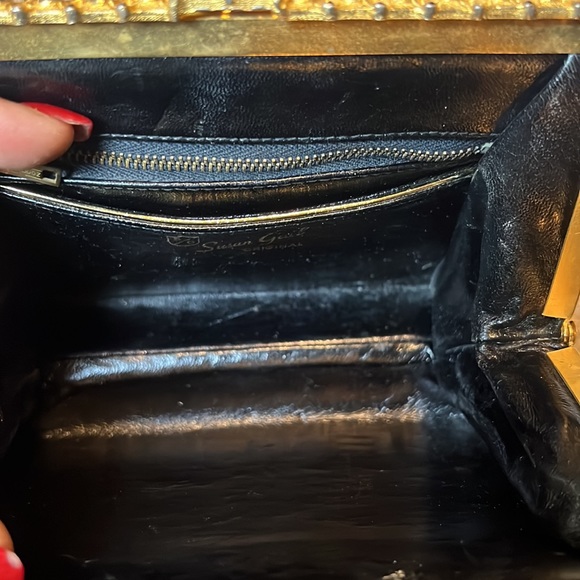 Vintage Susan Gail Original black leather handbag with beautiful gold details. - Picture 4 of 4